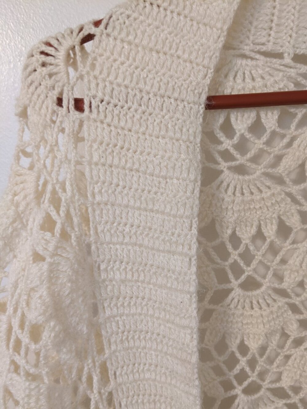 Hand Crochet Open Knit Shawl Wrap Lace Pattern Cream Fringe Boho Hippie - Picture 5 of 10